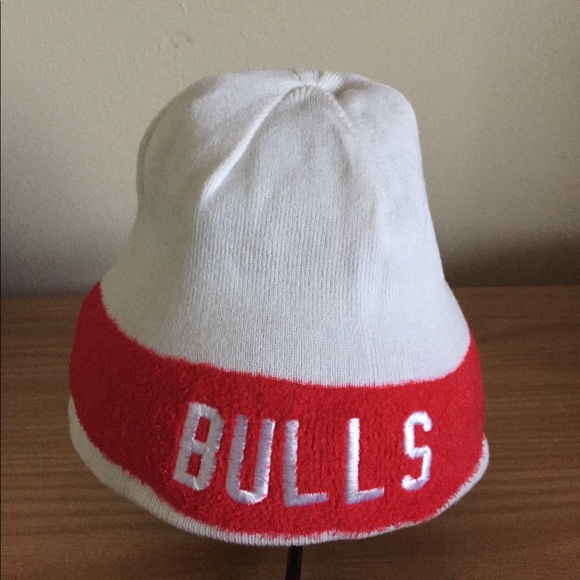 Chicago Bulls Reversible Knit Beanie Adidas - Picture 6 of 7